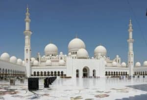 Sheikh-Zayed-Grand Mosque-Abu-Dhabi